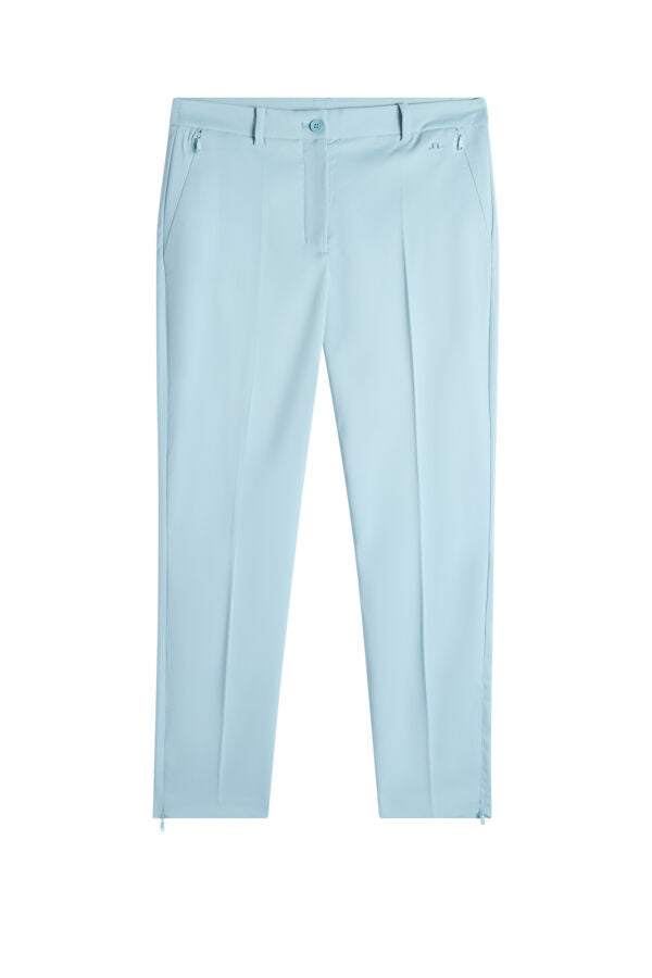 Pia Pant / Forget-Me-Not