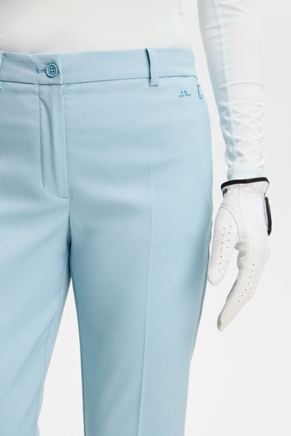 Pia Pant / Forget-Me-Not