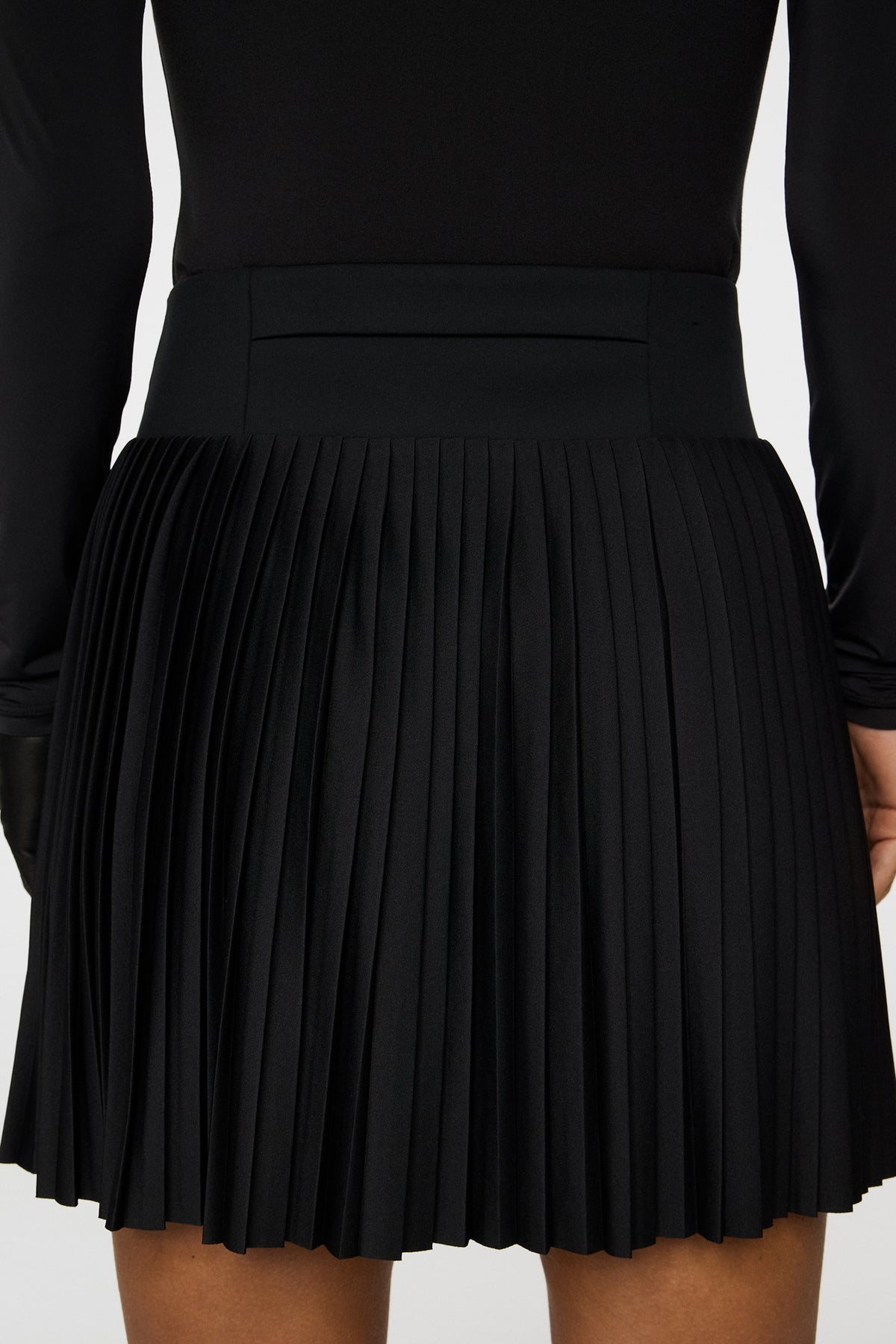 Binx Skirt in Black by J.Lindeberg