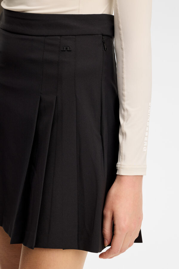 Alesia Skirt | Pleated Golf Skirt | J.LINDEBERG®