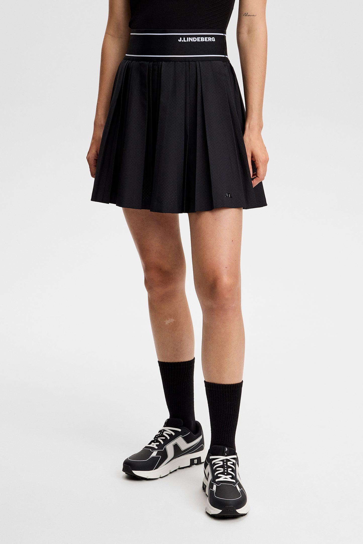 Cheryl Skirt in Black by J.Lindeberg