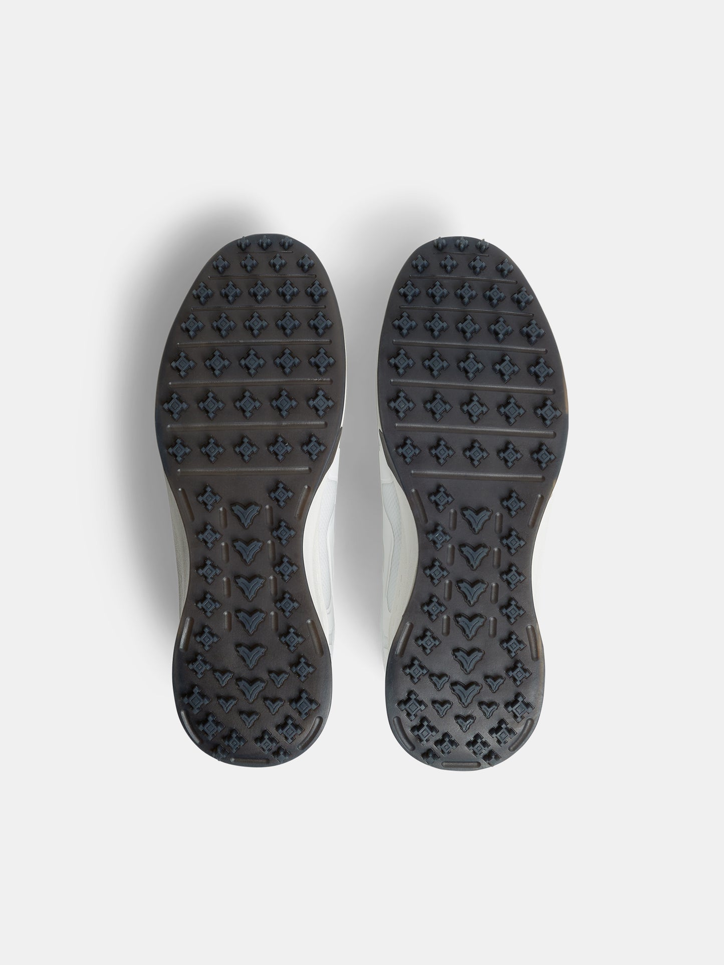 Range Finder Golf Sneaker W in White by J.Lindeberg