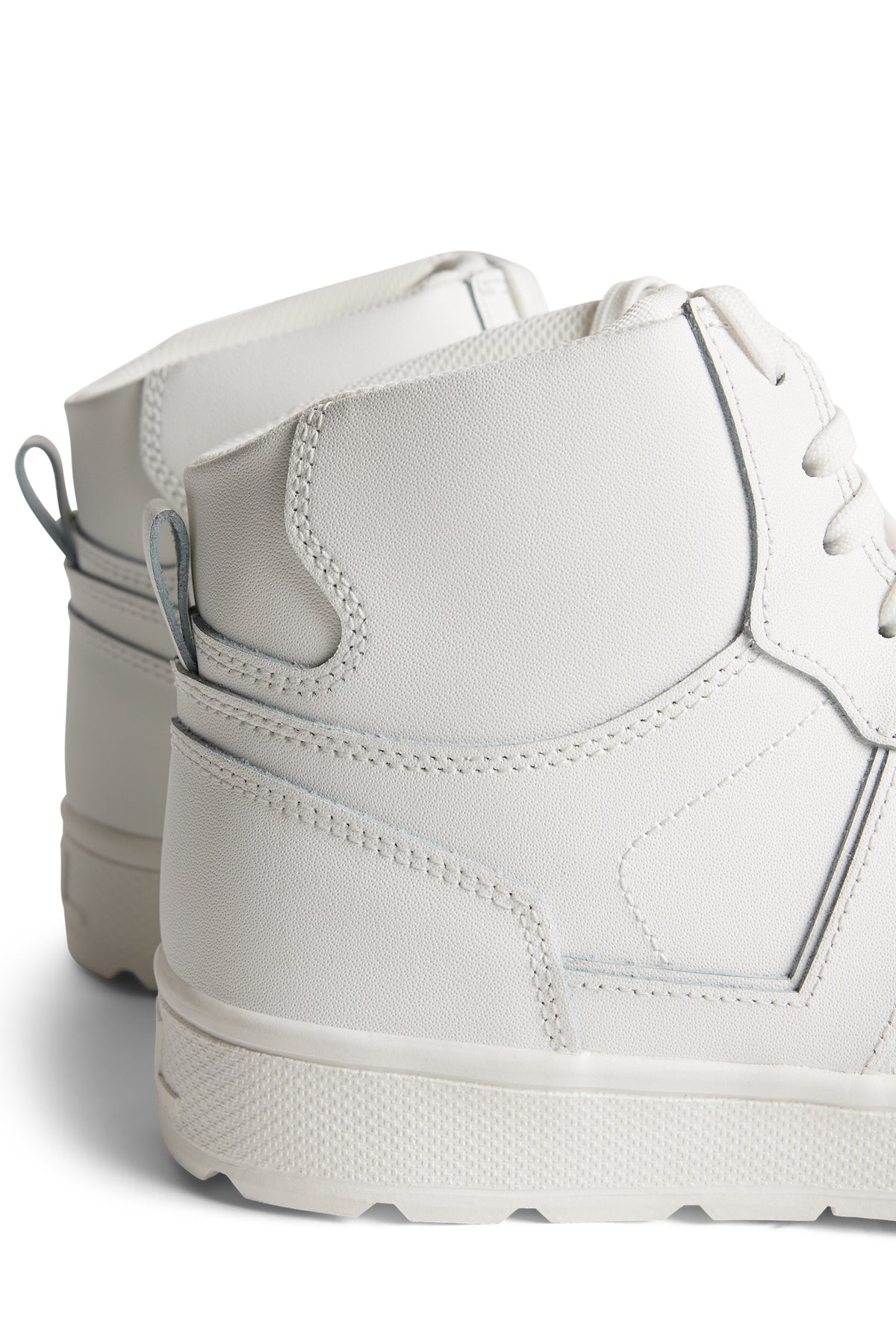 Ace High-Top Golf Sneaker W in White by J.Lindeberg