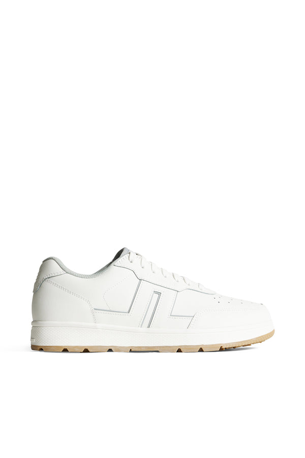 Ace Low-Top Golf Sneaker W / White