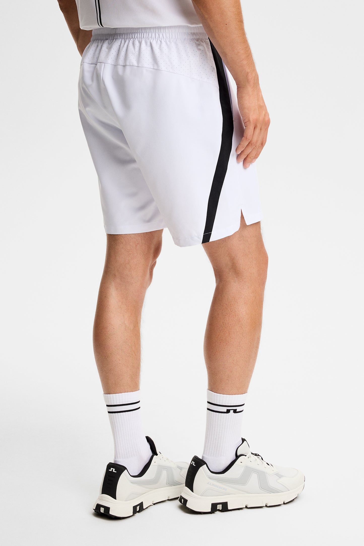 Tony Shorts in White by J.Lindeberg