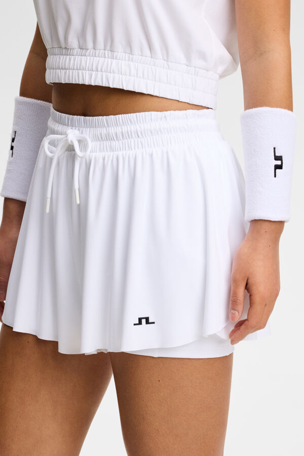 Paulina Shorts / White