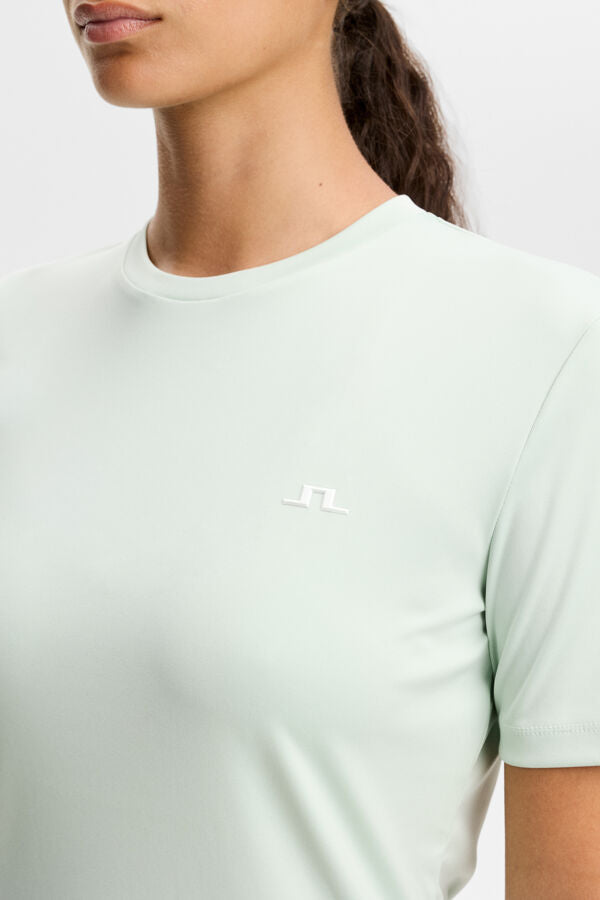 Ada T-shirt / Subtle Green
