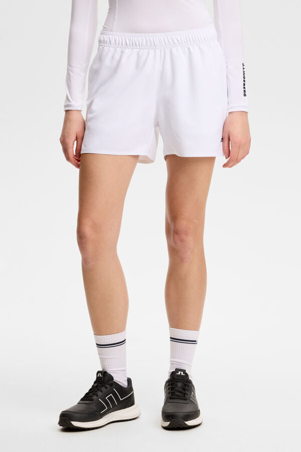 Pricilla Shorts / White