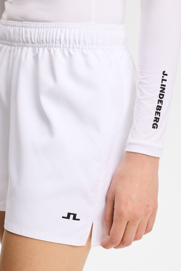 Pricilla Shorts / White