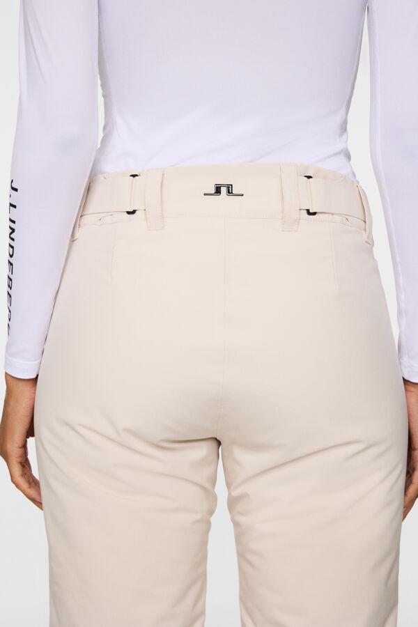 Rosario Pant / Moonbeam