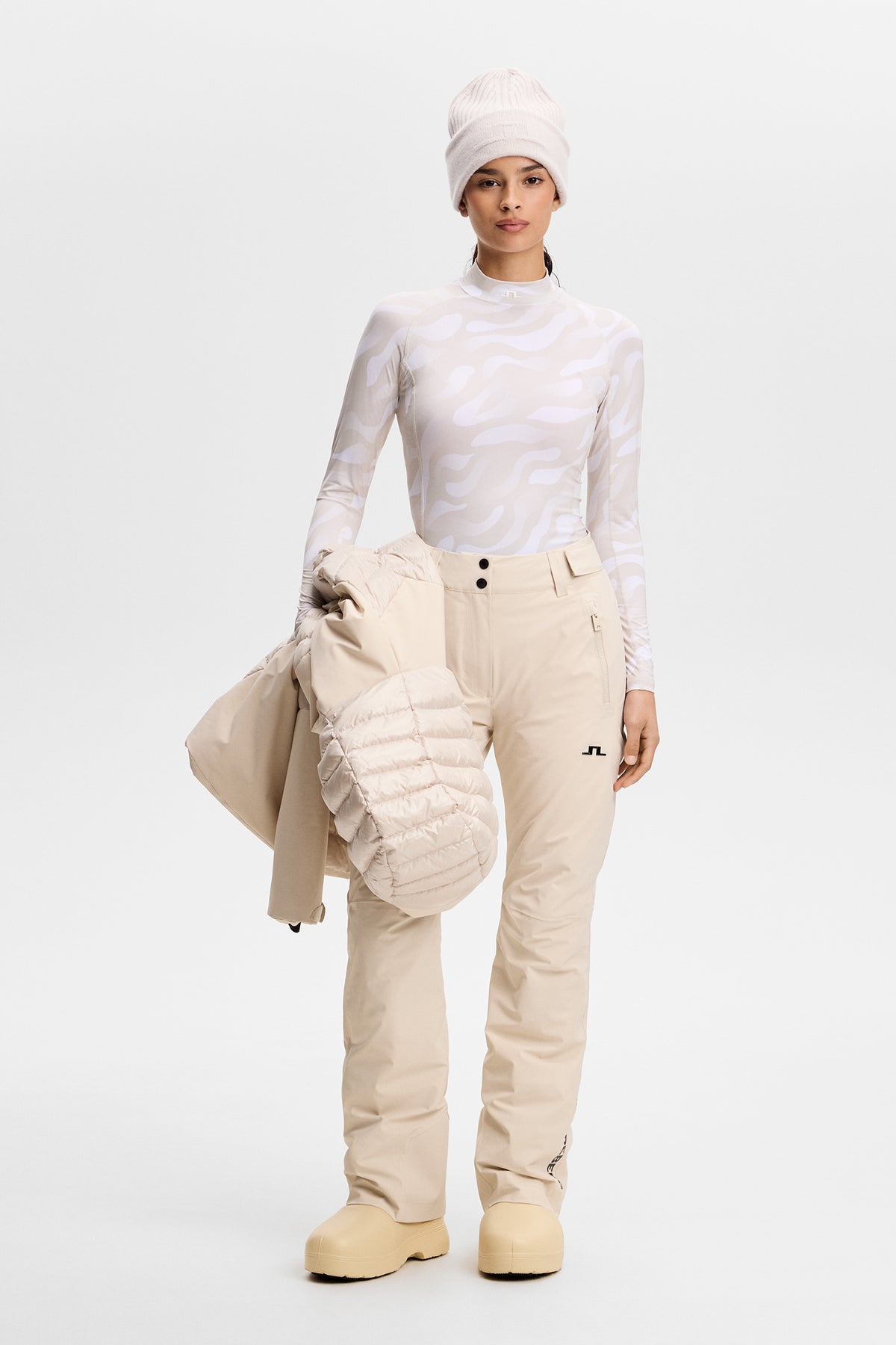 Elara Pant  in Moonbeam by J.Lindeberg