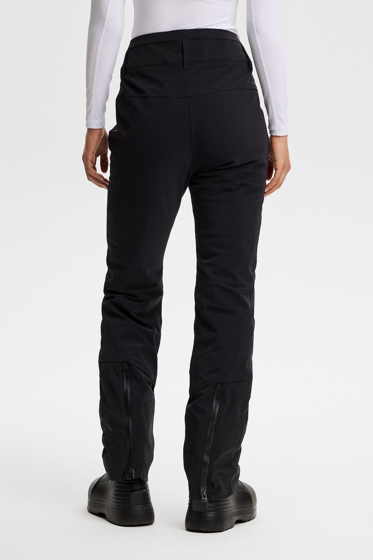 Solene Pant  in Black by J.Lindeberg